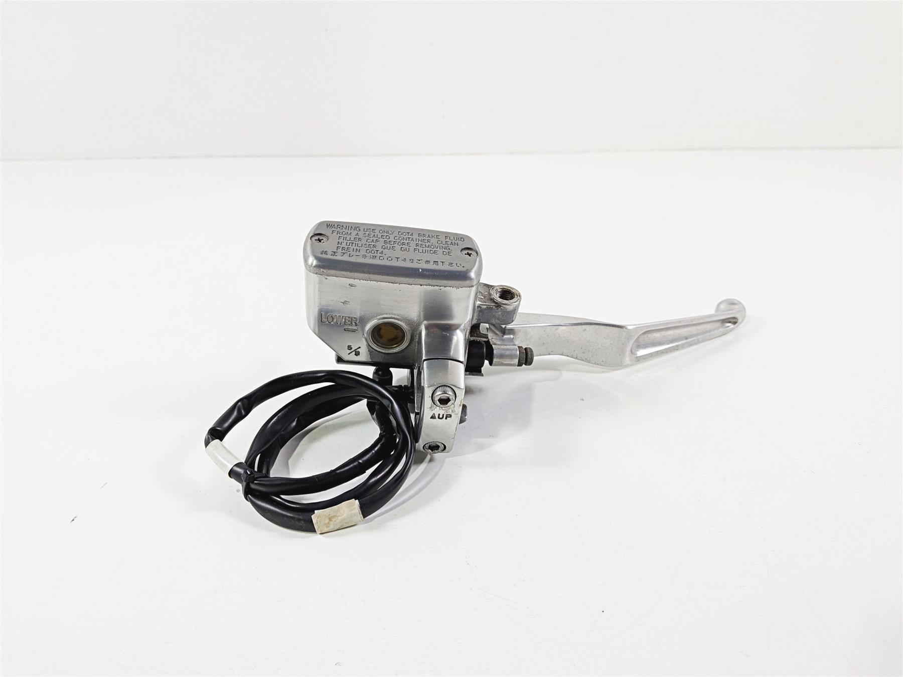 2006 Yamaha XVZ1300 Royal Star Front Brake Master Cylinder 4XY-W2587-01-00 {{ shop.shopifyCountryName }} - Mototech271