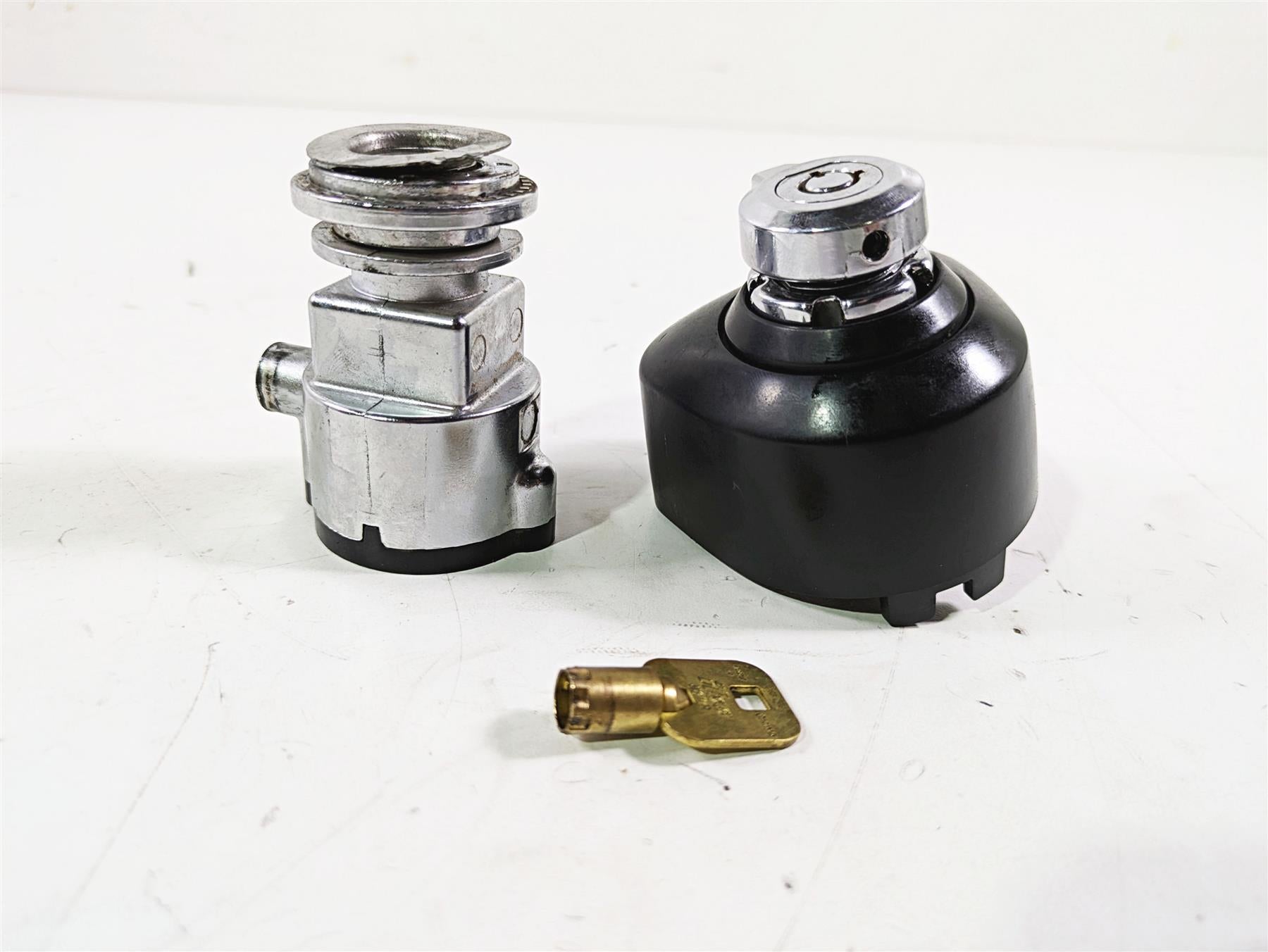 2016 Harley FXDL Dyna Low Rider Ignition Switch Key Lock Set 71475-06B {{ shop.shopifyCountryName }} - Mototech271