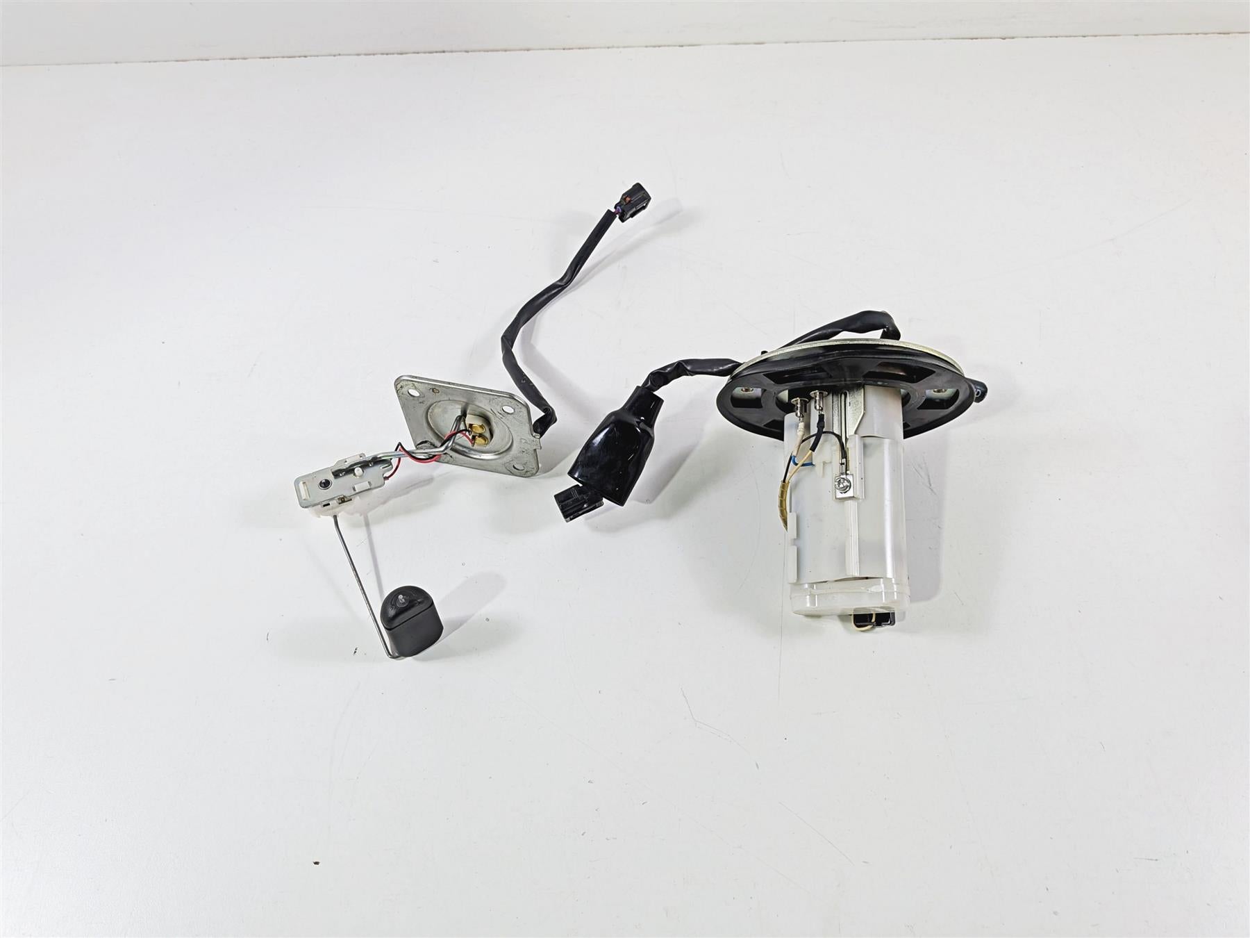 2017 Honda CRF1000 Africa Twin Fuel Gas Petrol Pump & Sending Unit 16700-MJP-G51-Mototech271