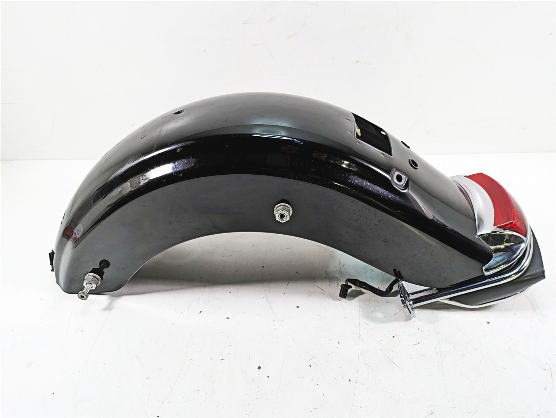2009 Harley Touring FLHTCU Electra Glide Rear Fender & Bumper 59579-09 {{ shop.shopifyCountryName }} - Mototech271