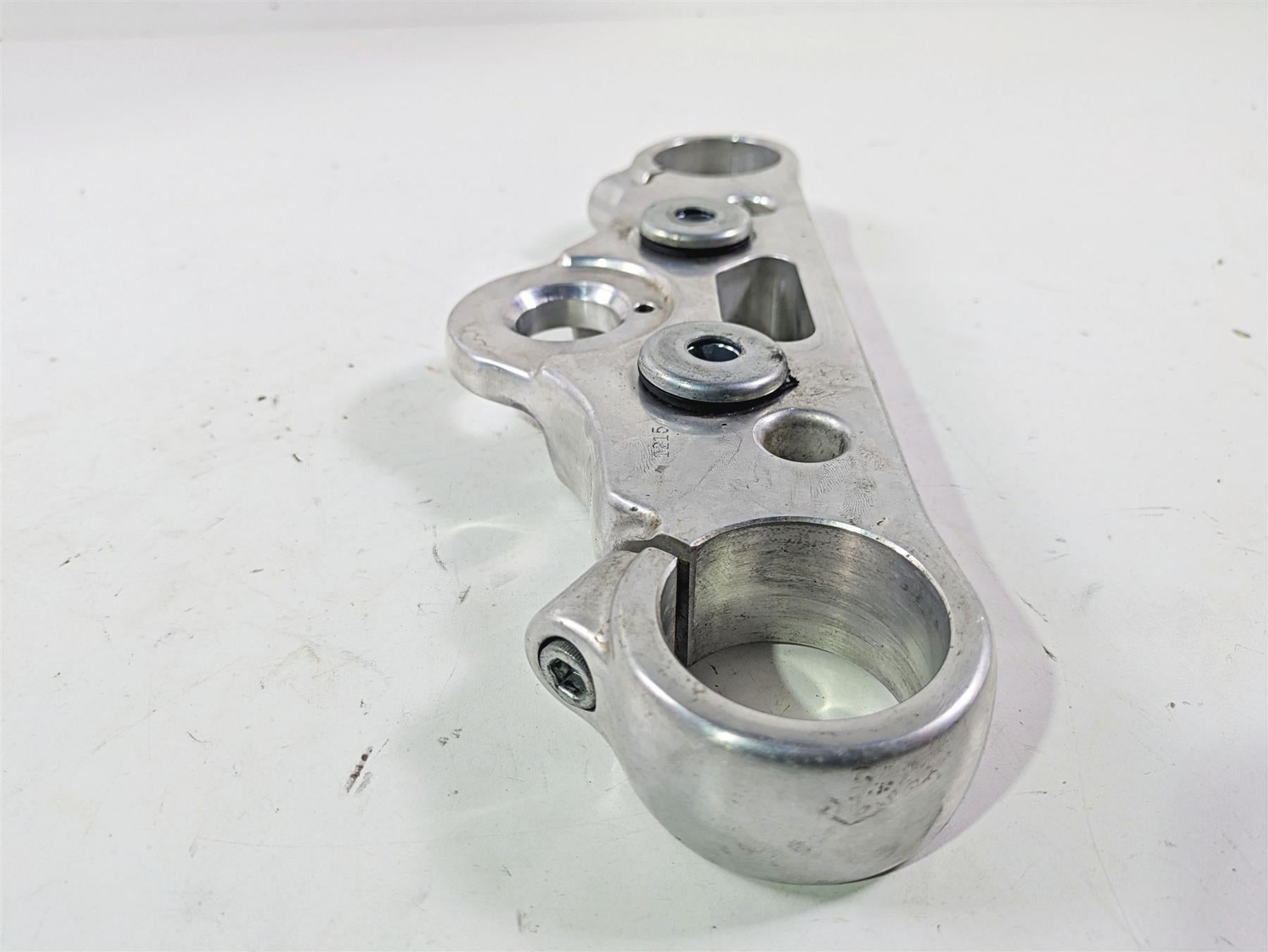 2016 Harley FXDWG Dyna Wide Glide Upper Triple Tree Steering Clamp 49mm 46700-08 {{ shop.shopifyCountryName }} - Mototech271