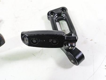 2013 Harley VRSCDX Night Rod Sp Rear Passenger Footpeg Set L 51723-07 R 51722-07 {{ shop.shopifyCountryName }} - Mototech271