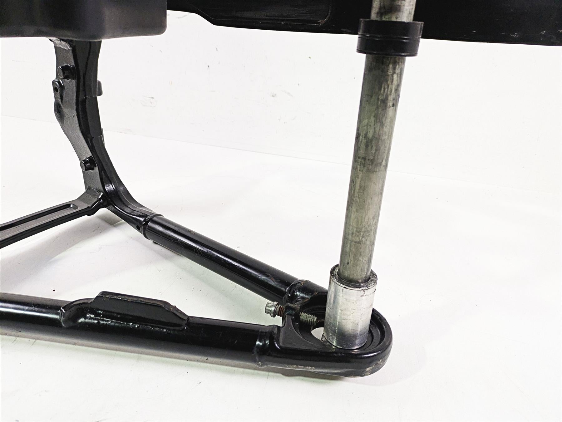 2020 Harley Softail FXST Standard Swingarm Swing Arm & Guards 47400099BHP {{ shop.shopifyCountryName }} - Mototech271