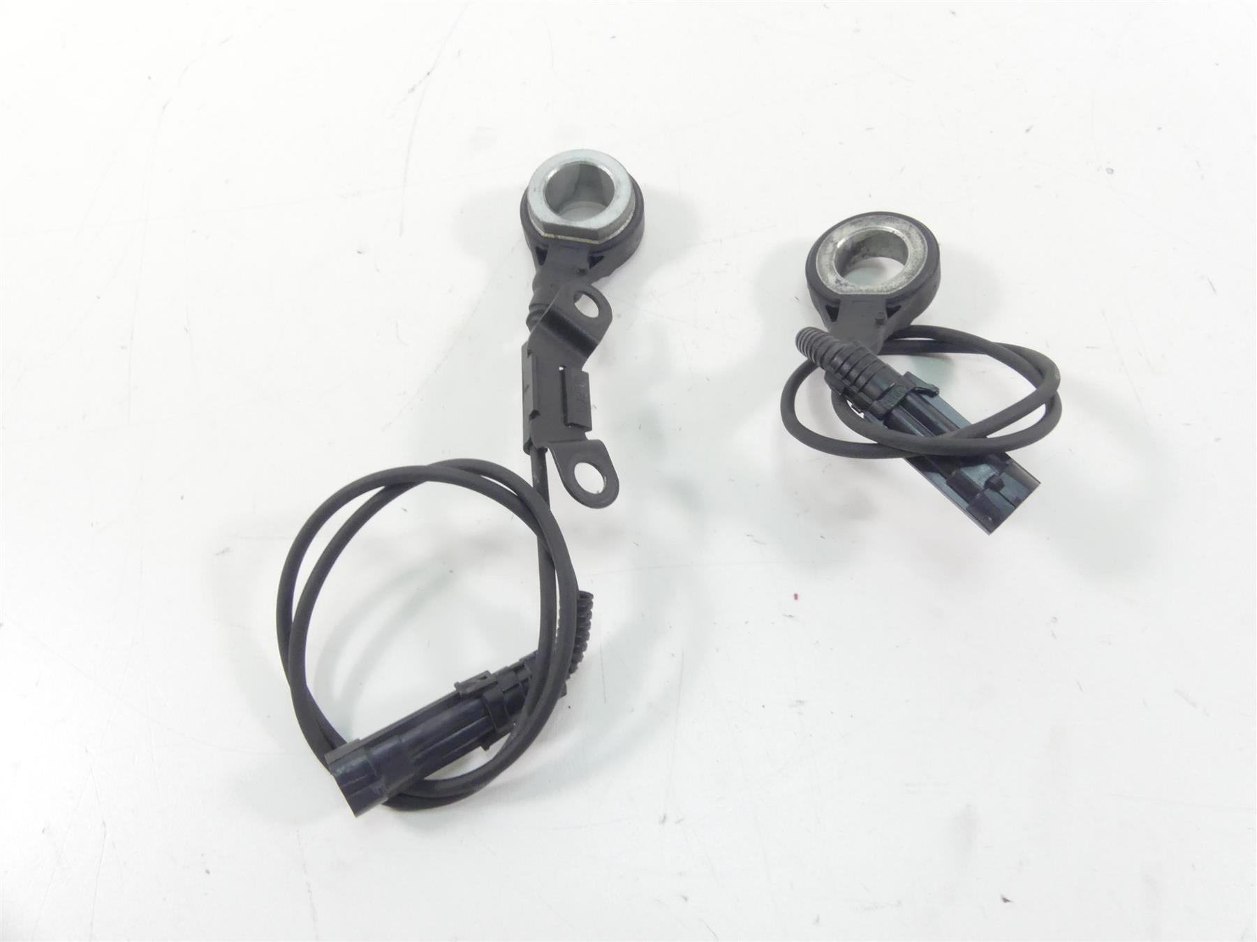 2013 Harley Touring FLHTP Electra Glide Abs Brake Wheel Speed Sensors 40615-08 {{ shop.shopifyCountryName }} - Mototech271