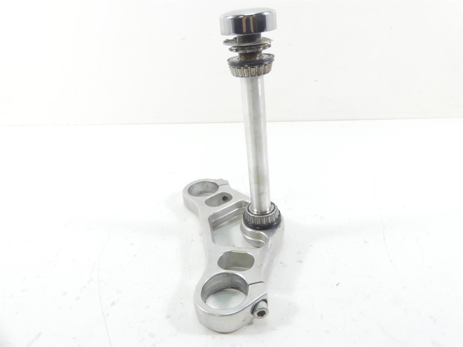 2006 Harley VRSCD Night V Rod Lower Triple Tree Steering Yoke - 49mm 46788-06A {{ shop.shopifyCountryName }} - Mototech271