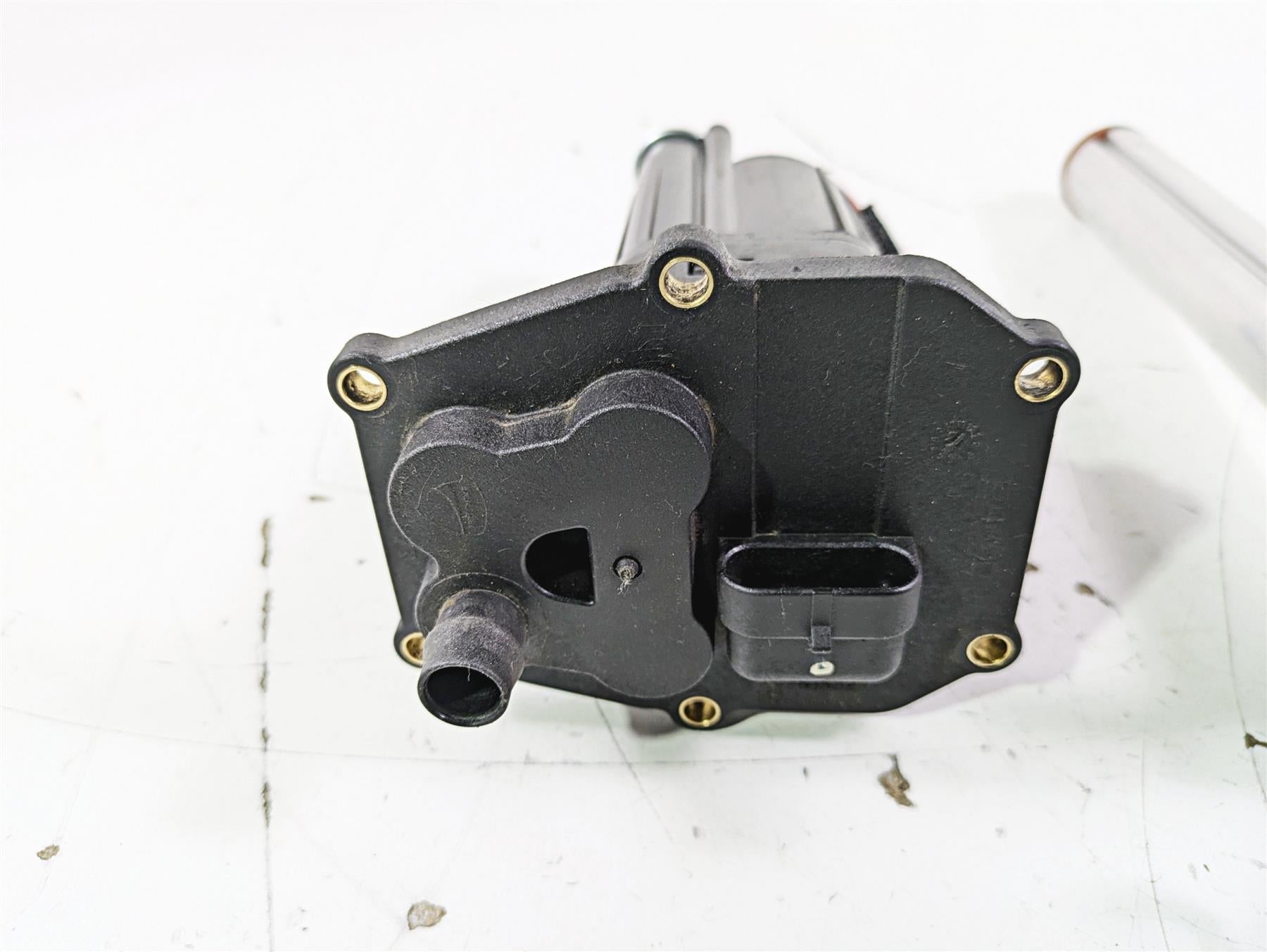 2017 Ducati Monster 1200 S Fuel Gas Petrol Pump & Sender 16024181A 59210251B {{ shop.shopifyCountryName }} - Mototech271