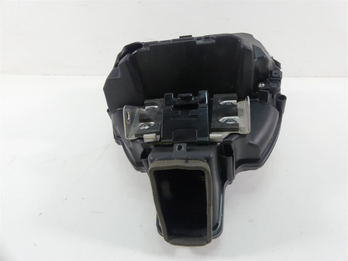 2020 Triumph Speed Triple RS 1050 Air Box Cleaner Breather Filter Set T2205575 {{ shop.shopifyCountryName }} - Mototech271