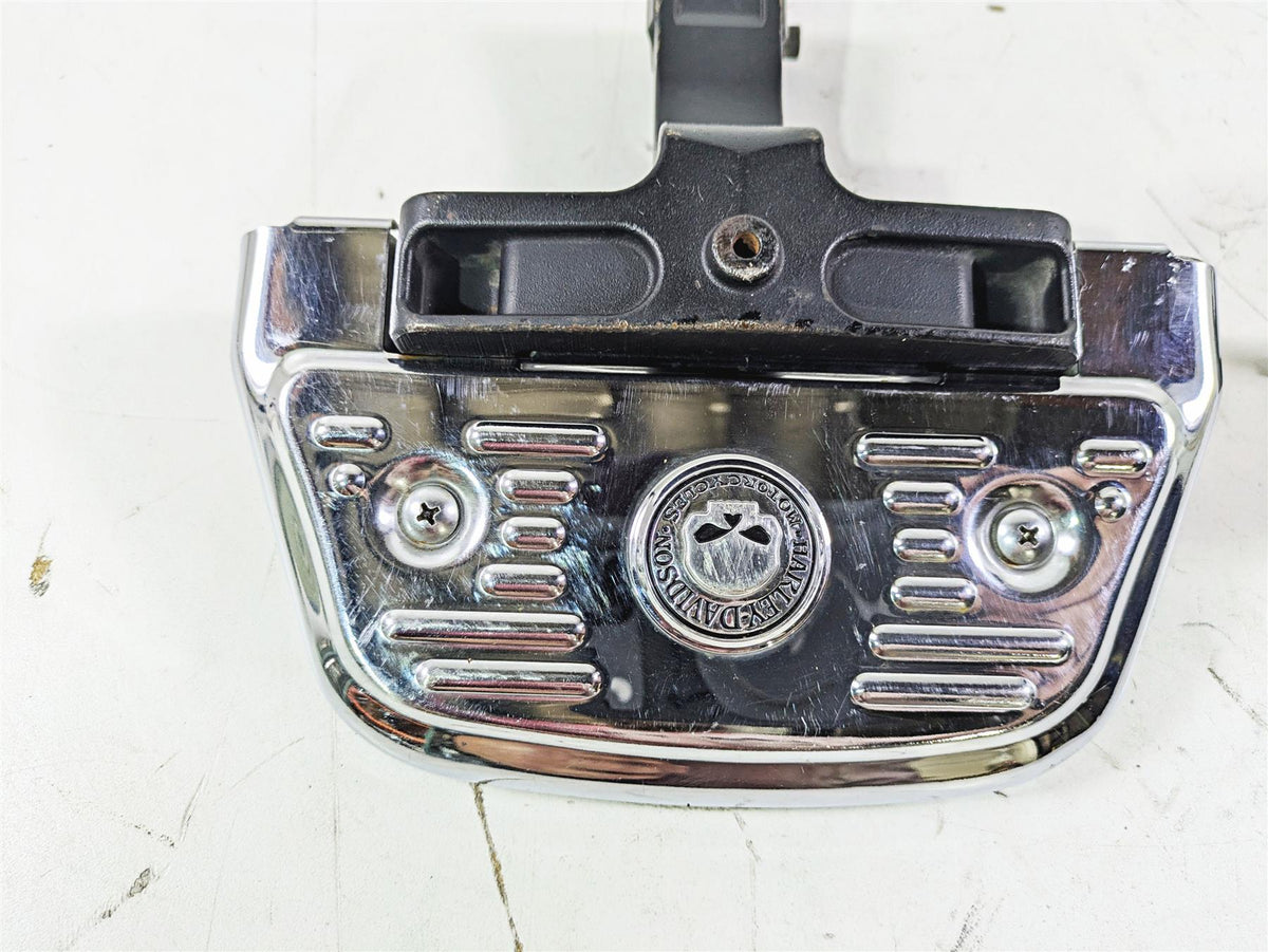 2008 Harley FLSTC 105TH Softail Heritage Right Rear Footboard & Bracket 50483-00 {{ shop.shopifyCountryName }} - Mototech271