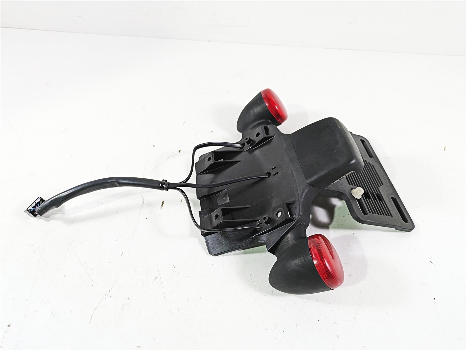 2013 Harley VRSCDX Night Rod Sp License Plate Holder & Blinkers 67900048 {{ shop.shopifyCountryName }} - Mototech271