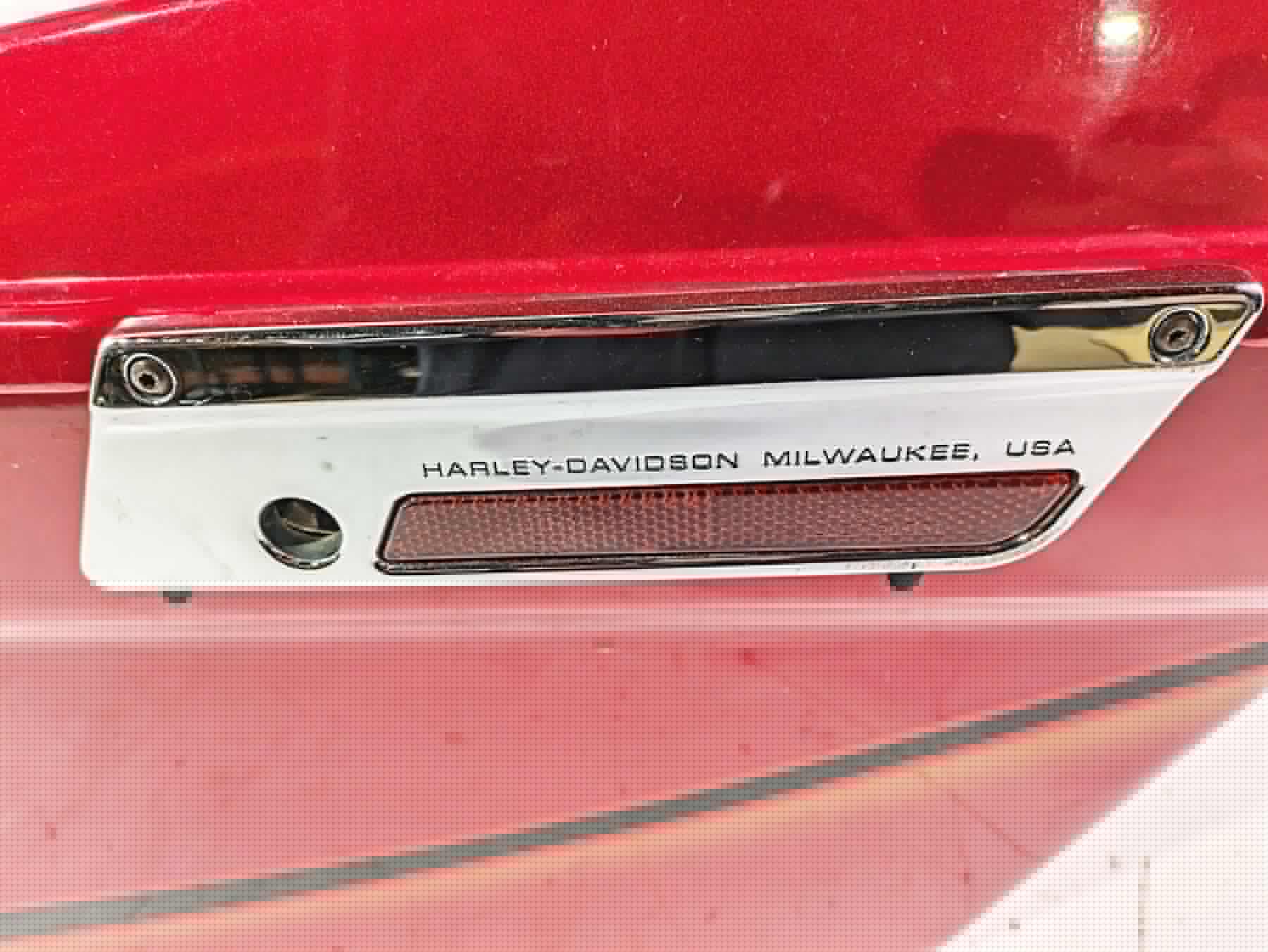 2007 Harley Touring FLHTCU SE CVO E-Glide Right Saddlebag Cherry Black Ice 88277-07 {{ shop.shopifyCountryName }} - Mototech271