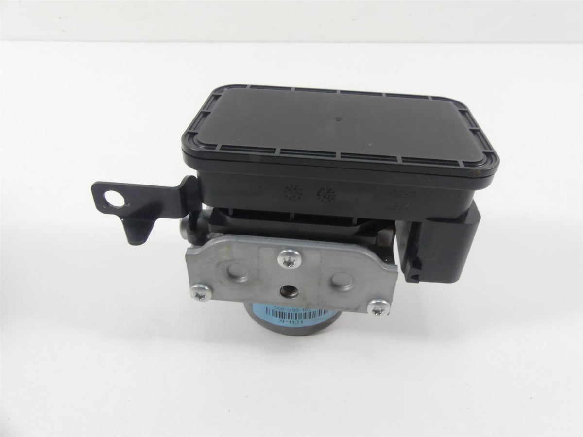 2013 Triumph Street Triple 675R Nissin Abs Brake Module Pump T2021487 {{ shop.shopifyCountryName }} - Mototech271
