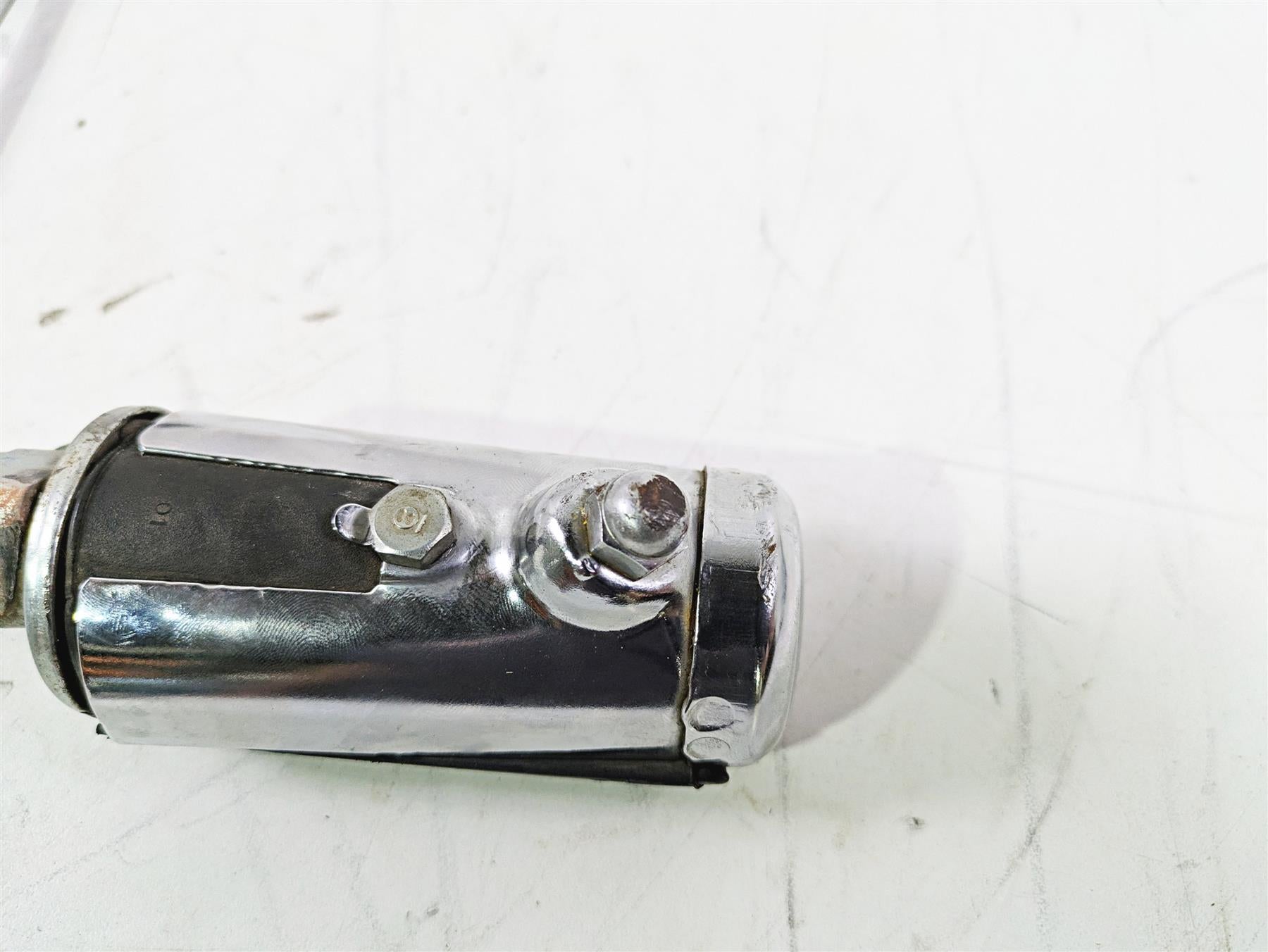 2002 Honda V-Twin VTX1800 C Left Footpeg & Shifter Shift Lever 24710-MCH-000 {{ shop.shopifyCountryName }} - Mototech271