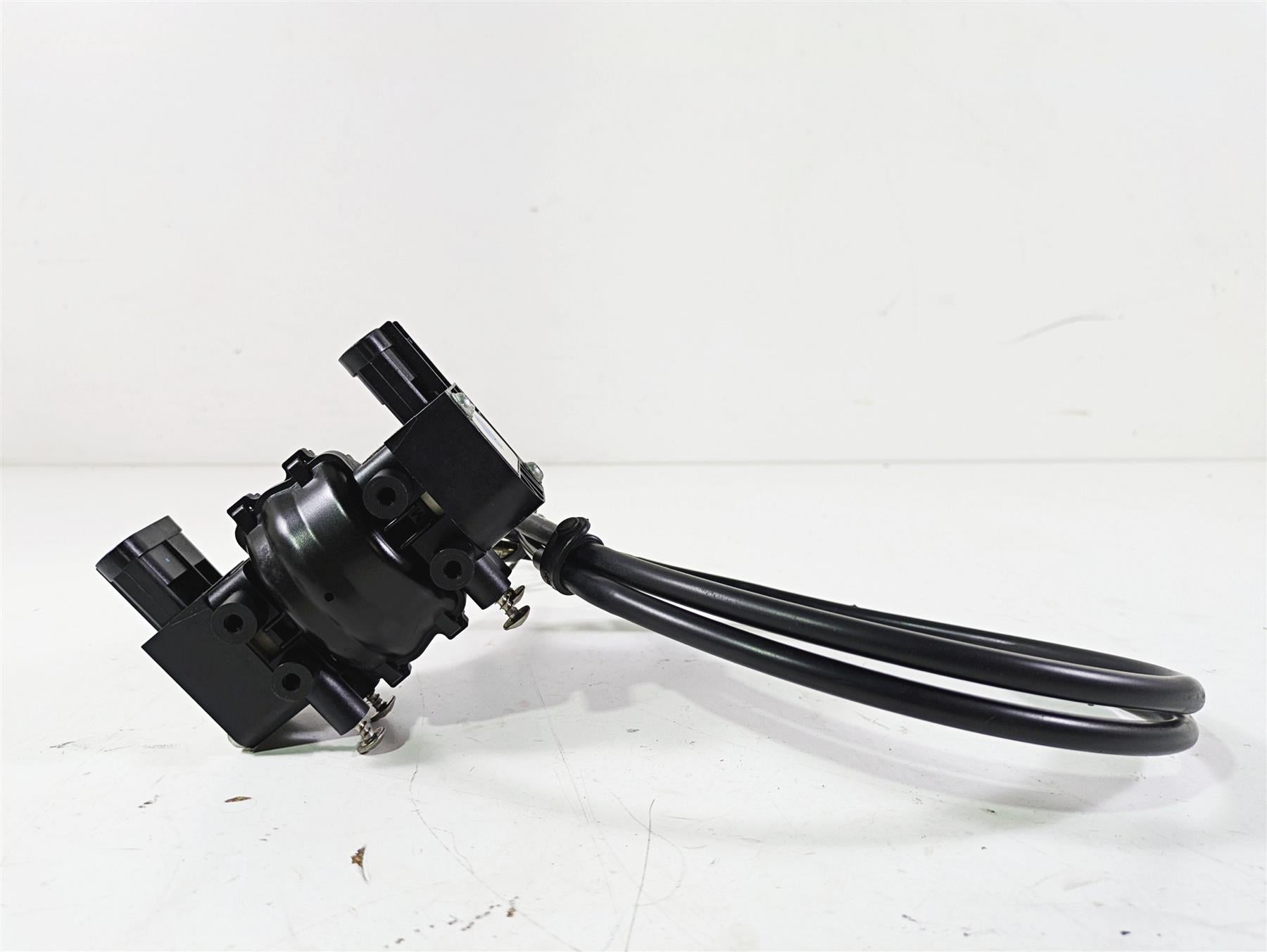 2014 Moto Guzzi California 1400 Touring Accelerator Position Sensor B044414 {{ shop.shopifyCountryName }} - Mototech271