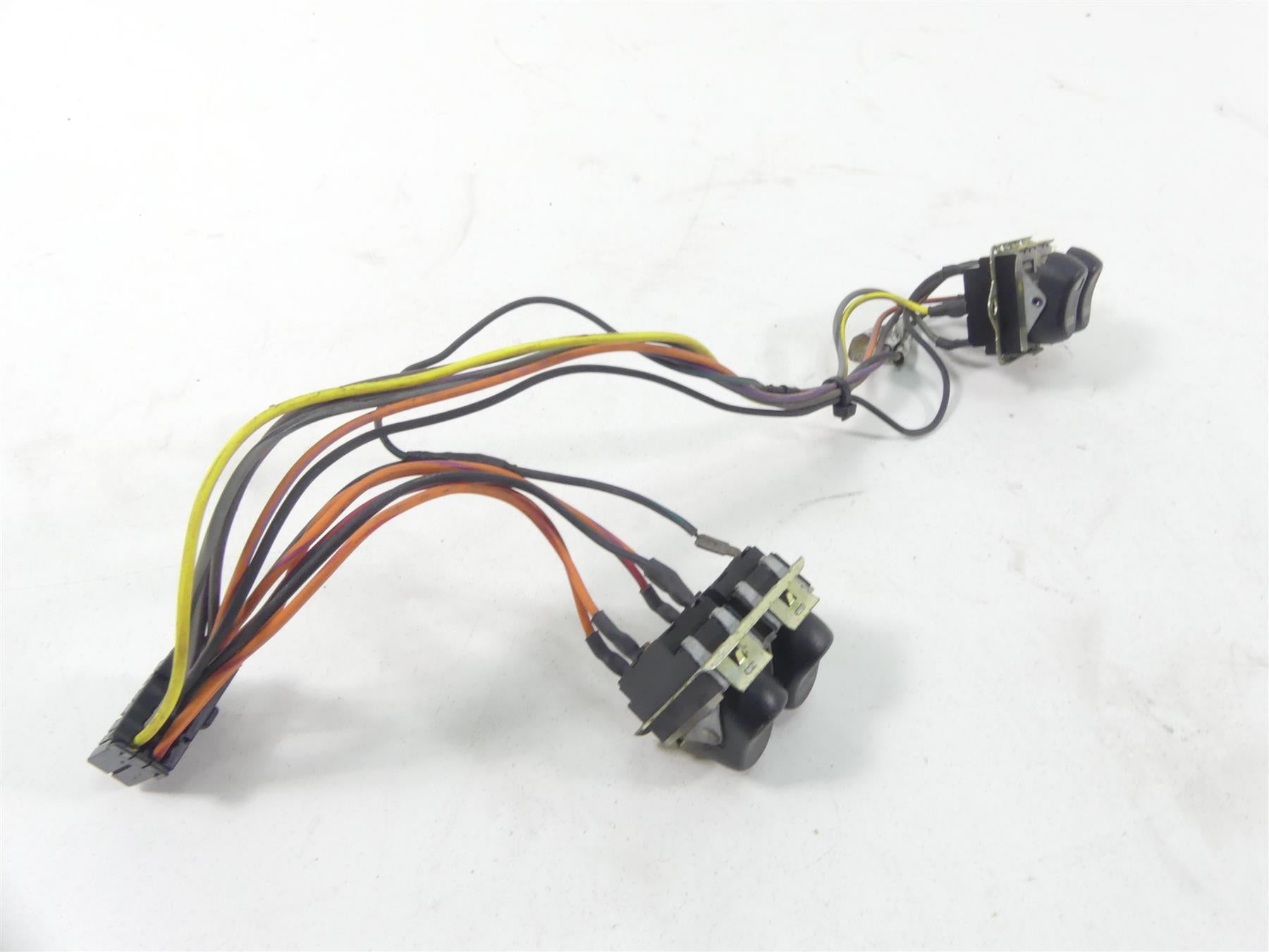 2012 Harley CVO FLHX SE3 Street Glide Auxiliary Switches Set 70219-08 77092-98 {{ shop.shopifyCountryName }} - Mototech271