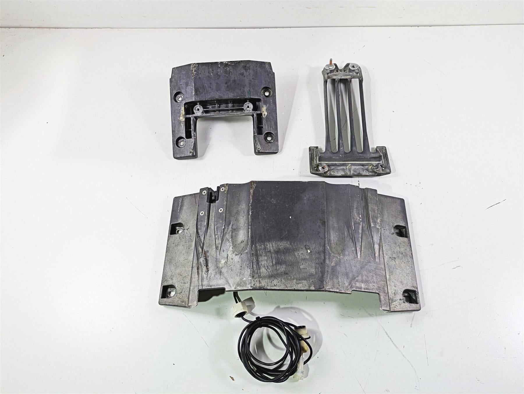 2006 Yamaha GP1300R Waverunner Lower Skid Riding Plate Set F1G-U273B-00-00