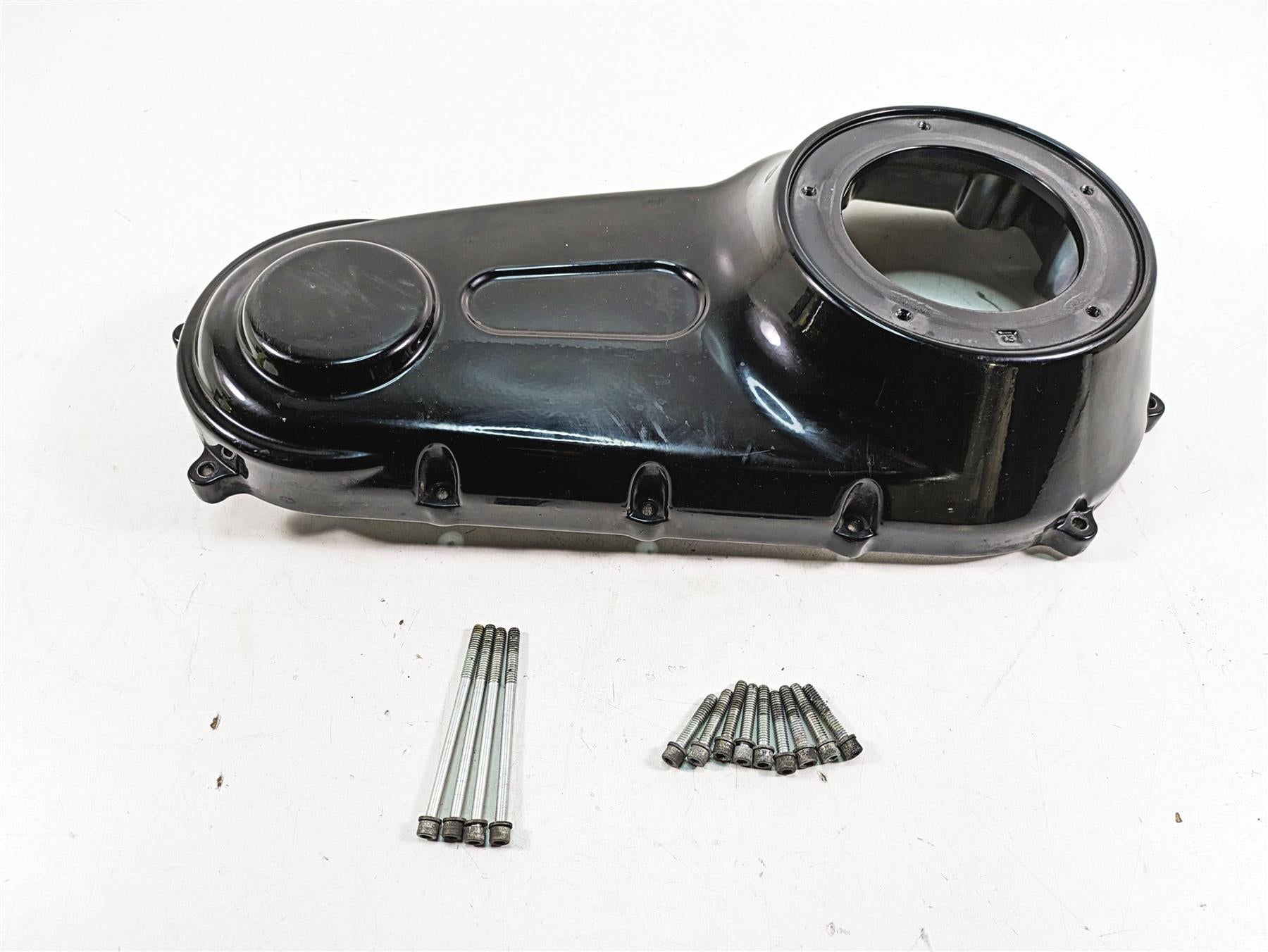 2009 Harley Softail FLSTSB Cross Bones Outer Primary Clutch Cover 60784-06A {{ shop.shopifyCountryName }} - Mototech271