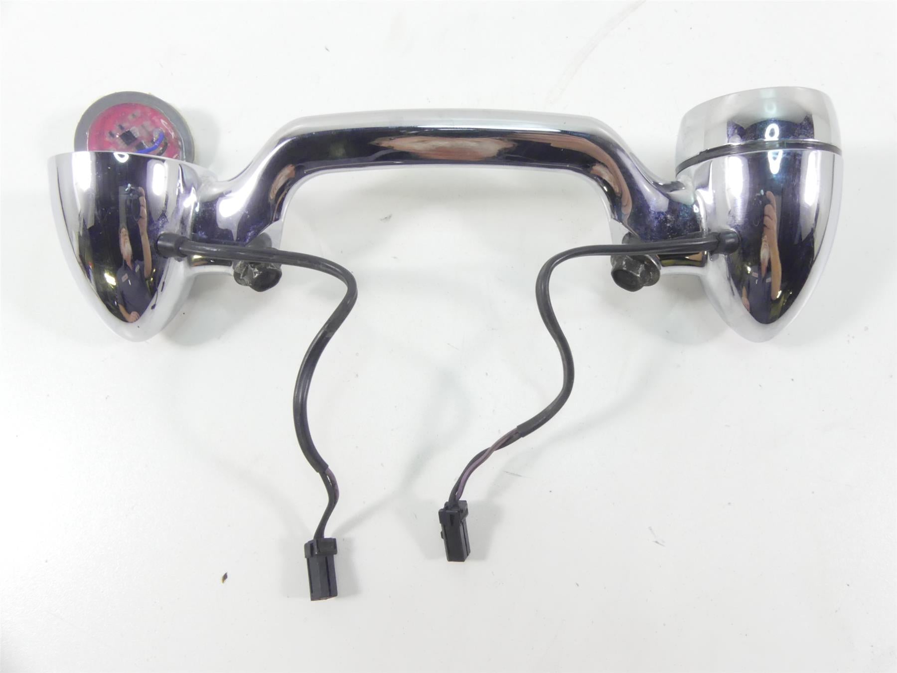 2004 Harley FLHTC SE CVO Electra Glide Rear Chrome Blinker Bar -Read 68508-04 {{ shop.shopifyCountryName }} - Mototech271