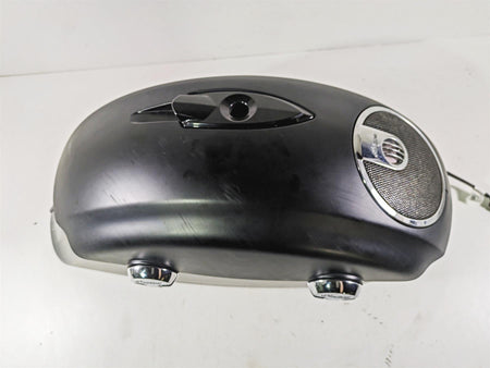 2018 Indian Chieftain Dark Horse Right Saddlebag Saddle Bag & Speaker 5451494 {{ shop.shopifyCountryName }} - Mototech271