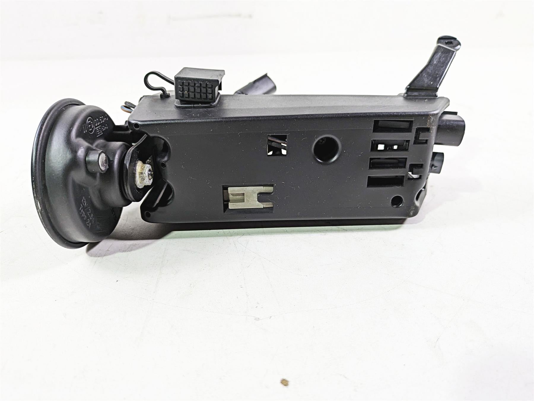 2018 Harley FXBR Softail Breakout Horn & Wiring Box 69000095 {{ shop.shopifyCountryName }} - Mototech271