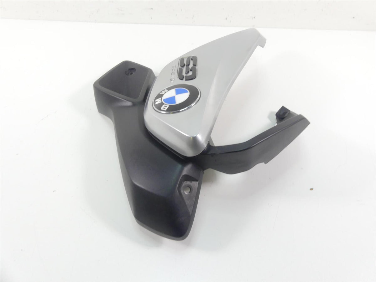 2013 BMW R1200GS GSW K50 Right Side Fuel Tank Grill Cover Fairing 46638533660 {{ shop.shopifyCountryName }} - Mototech271