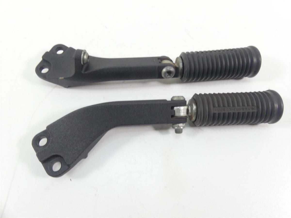 2016 Harley FXDL Dyna Low Rider Rear Passenger Foot Peg Set 49224-06A 49230-06 {{ shop.shopifyCountryName }} - Mototech271
