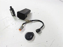 Load image into Gallery viewer, 2007 Harley Touring FLHTCU SE CVO E-Glide Tssm Turn Signal Module &amp; Fob 68924-07 | Mototech271
