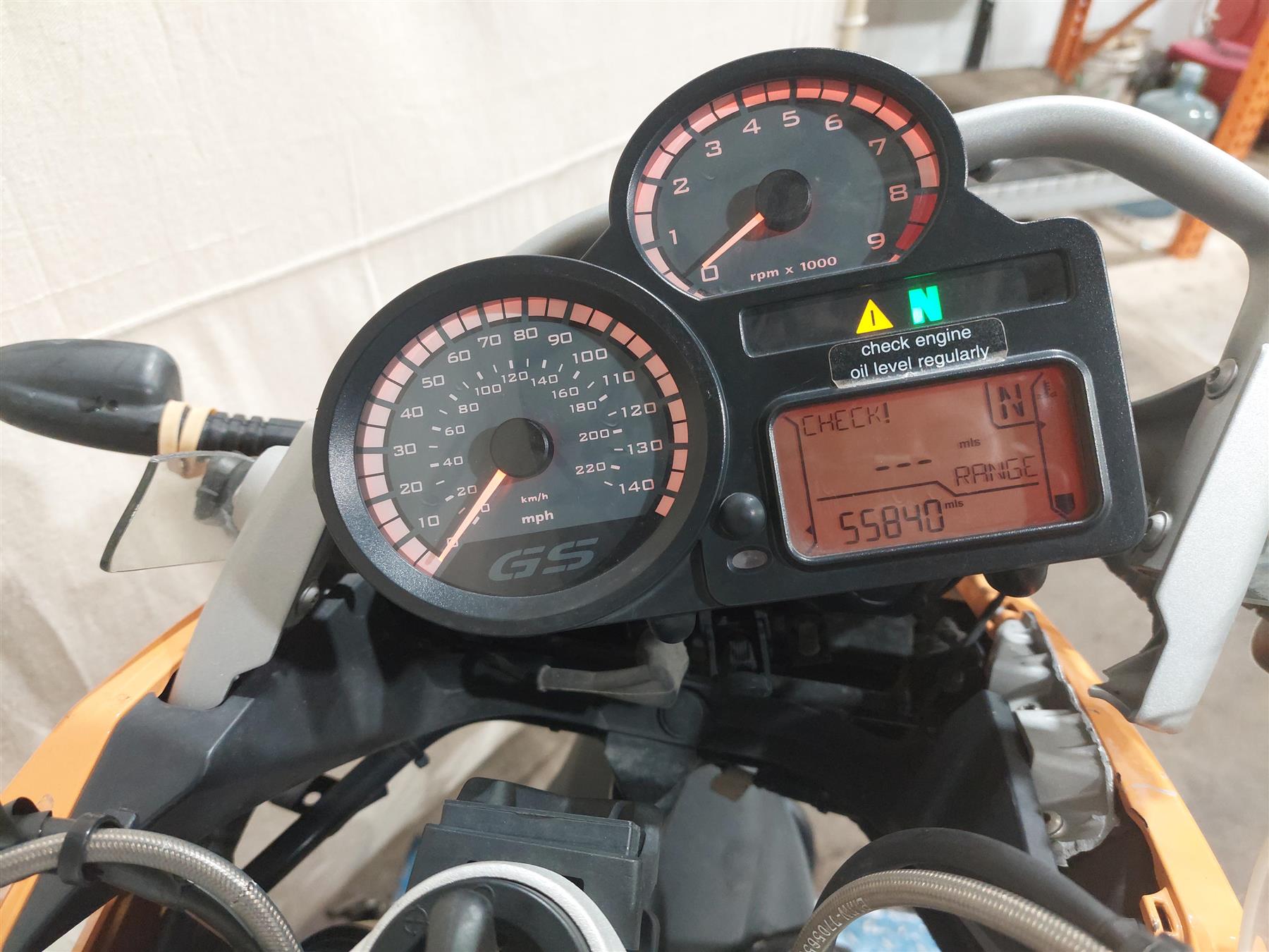 2008 BMW R1200GS K25 Speedometer Gauge Instrument 55K 62117701407 {{ shop.shopifyCountryName }} - Mototech271