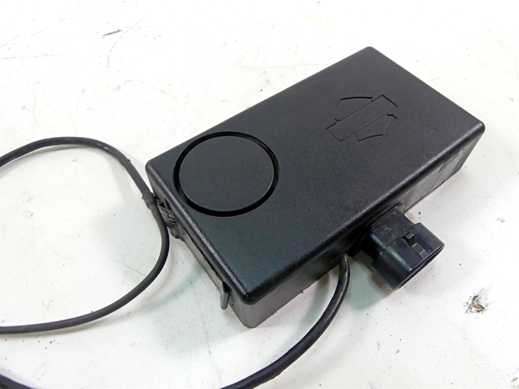 2008 Harley Touring FLHX Street Glide Siren Security Alarm Box Module 69000124 {{ shop.shopifyCountryName }} - Mototech271