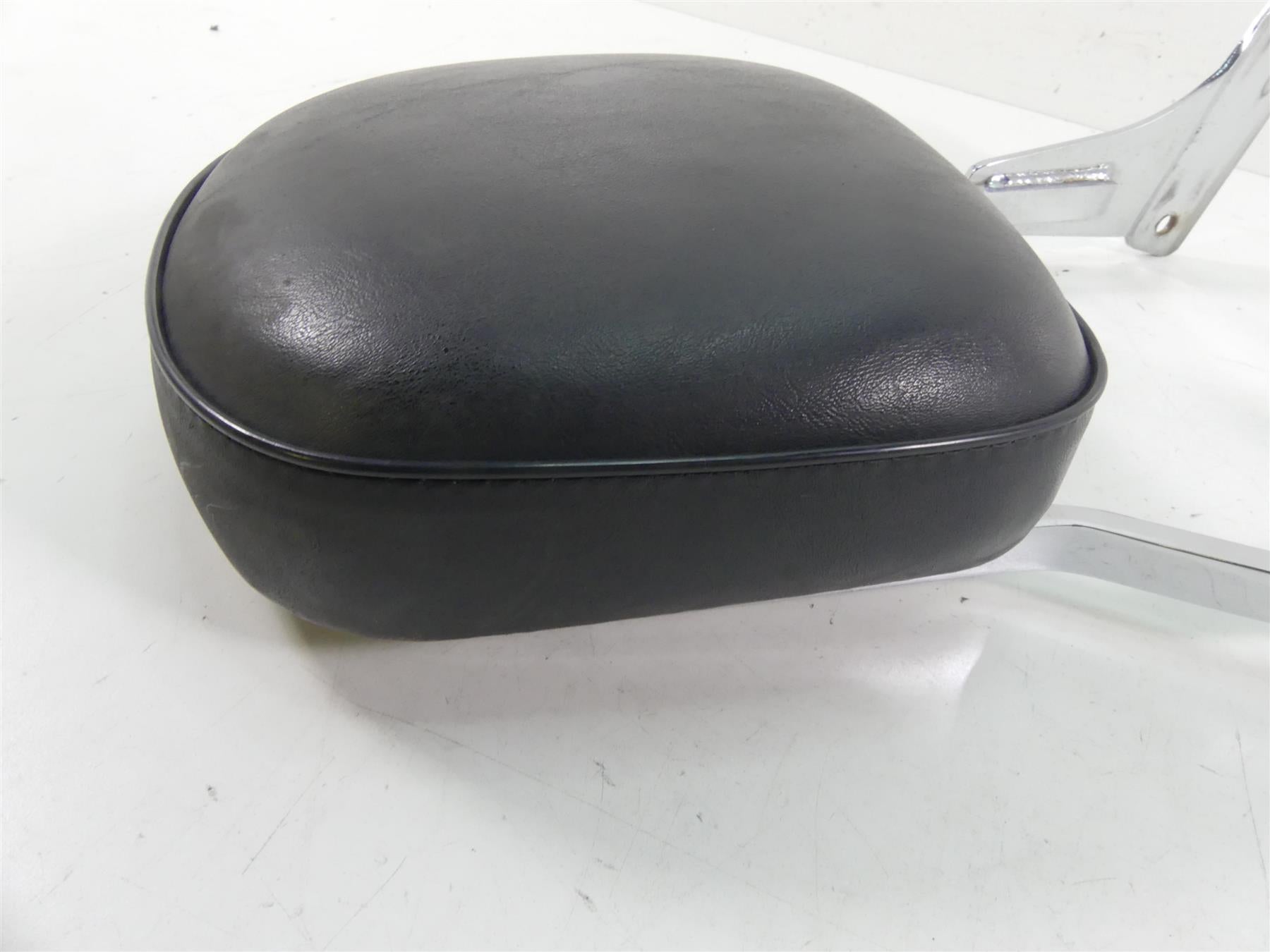 2007 Honda VT1100 C Shadow Spirit Passenger Backrest Sissy Bar 77320-MM8-880 {{ shop.shopifyCountryName }} - Mototech271