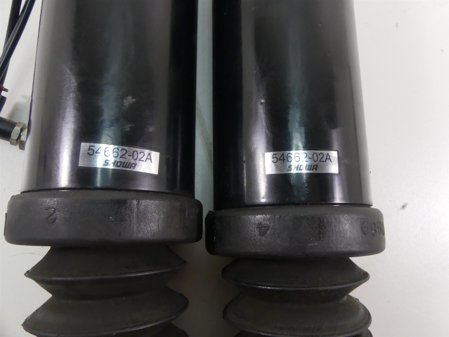 2004 Harley FLHTC SE CVO Electra Glide Rear 12" Showa Shock Set 54662-02A {{ shop.shopifyCountryName }} - Mototech271
