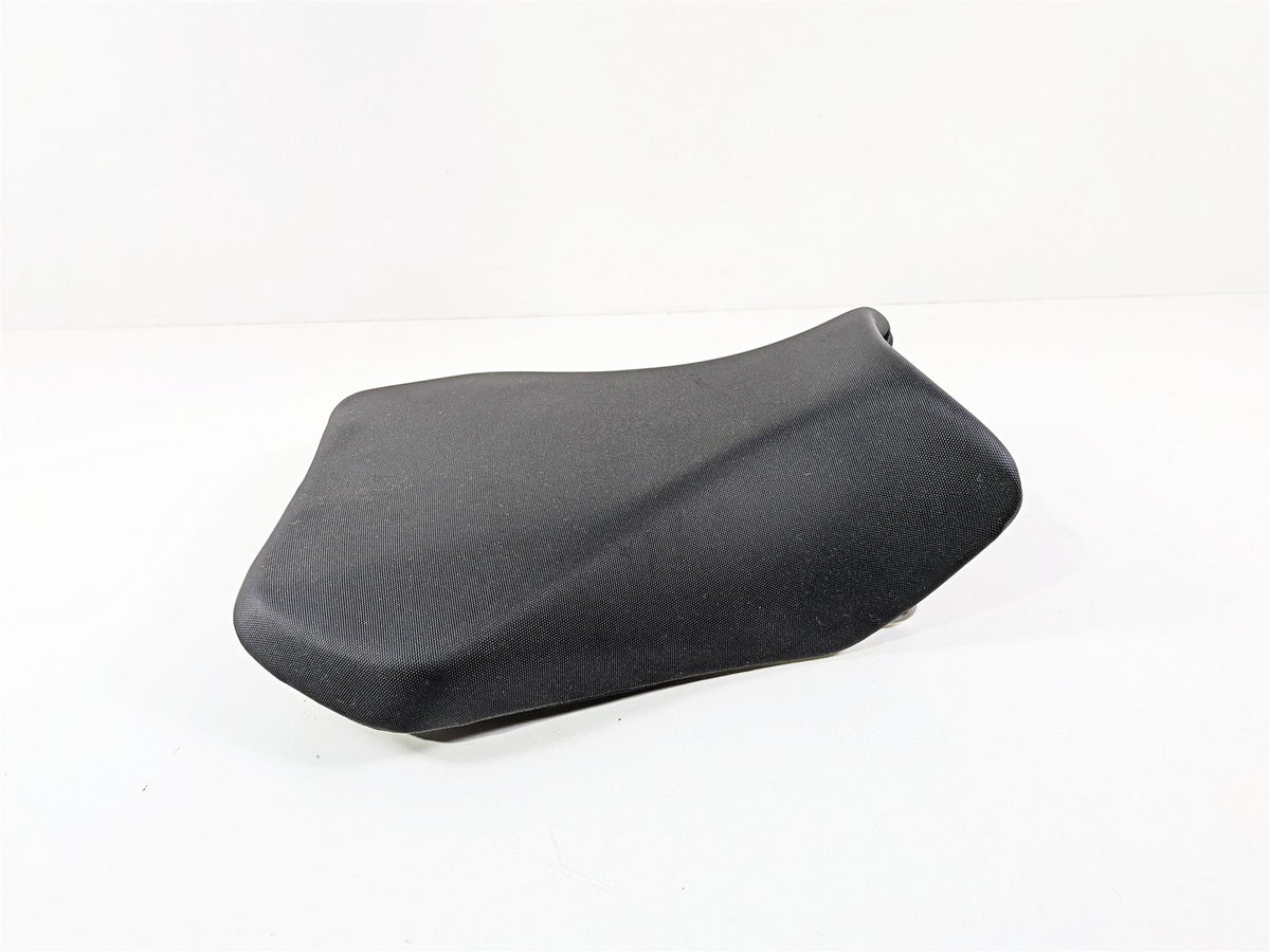 2024 Suzuki GSXR 600 Nice Front Rider Seat Saddle 45100-14J11-DW2 {{ shop.shopifyCountryName }} - Mototech271