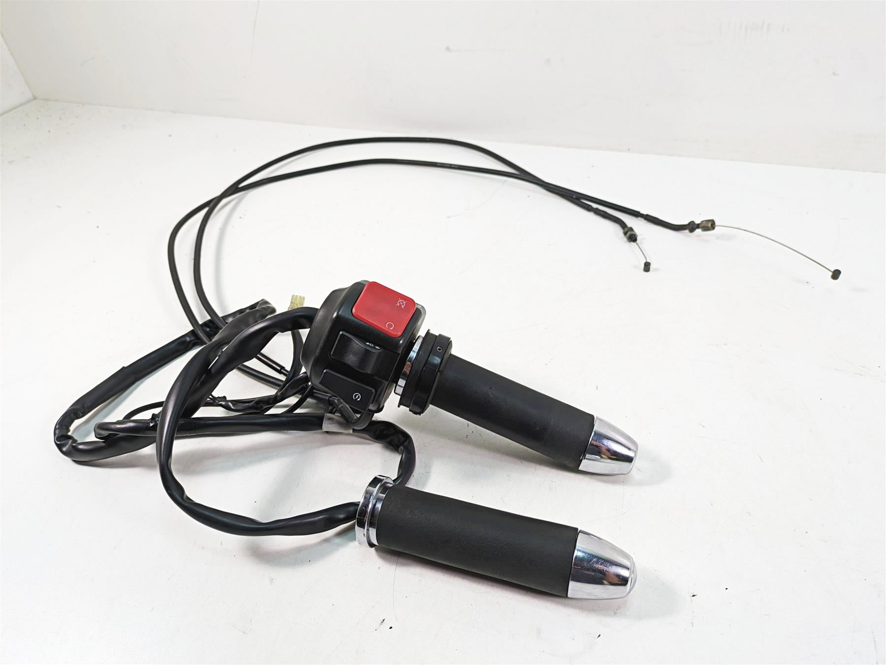 2009 Yamaha XV1900 Raider Right Hand Control Switch -Read 5C7-83973-20-00 {{ shop.shopifyCountryName }} - Mototech271
