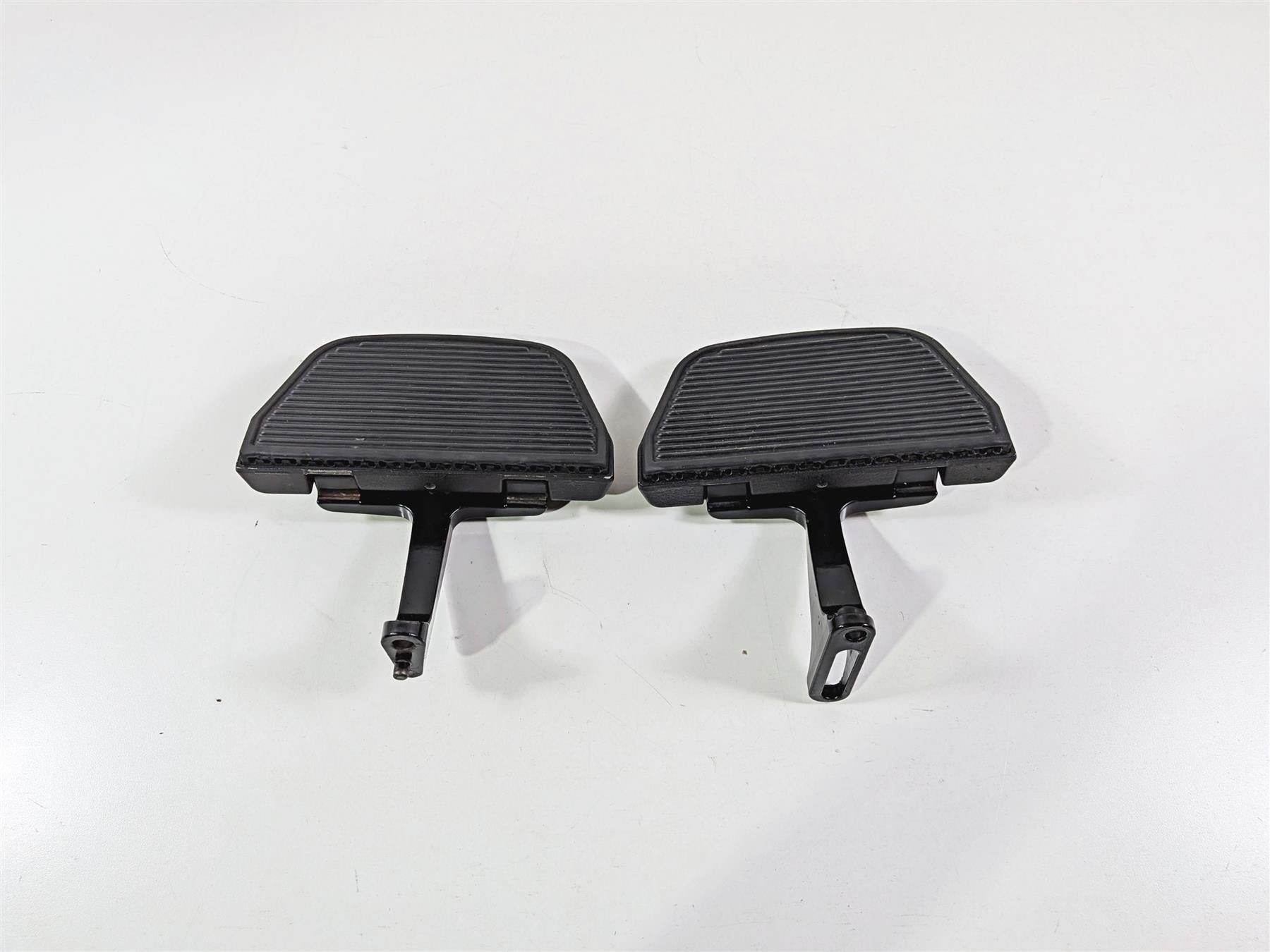 2016 Harley Touring FLHX Street Glide Rear Passenger Floor Board Set 50500460A {{ shop.shopifyCountryName }} - Mototech271