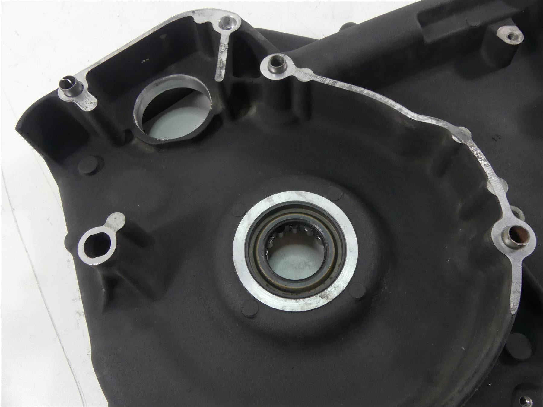 2013 Harley FXDWG Dyna Wide Glide Inner Primary Drive Cover Fw Ctr 60681-06 {{ shop.shopifyCountryName }} - Mototech271