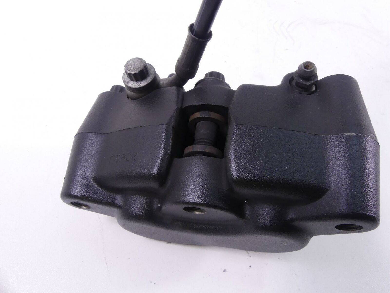 2013 Harley FXDB Dyna Street Bob Front Brake Caliper & Line 41300001 {{ shop.shopifyCountryName }} - Mototech271