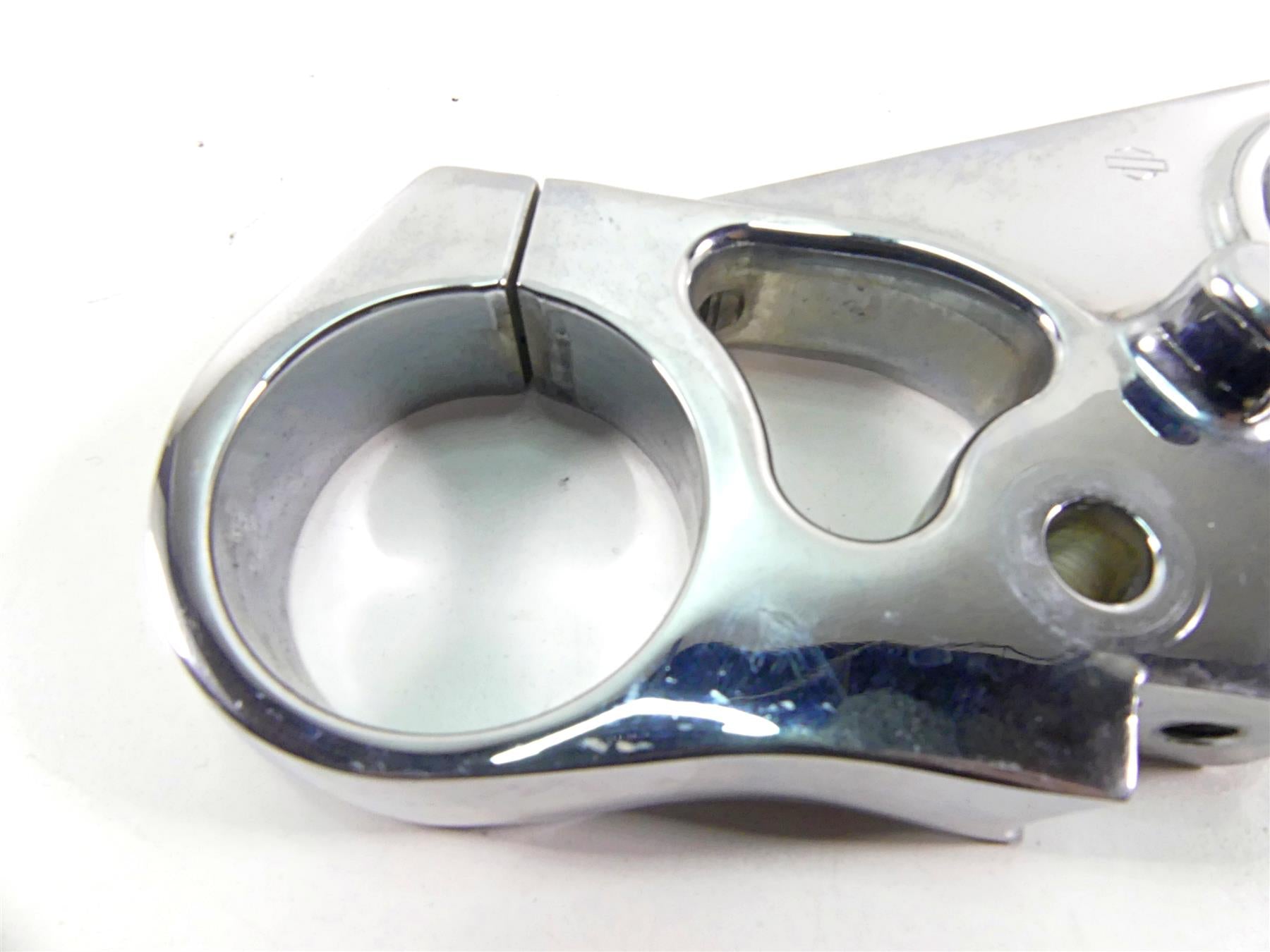 2005 Harley VRSCSE CVO V-Rod Chrome Upper Triple Tree Clamp 49mm 46773-02 {{ shop.shopifyCountryName }} - Mototech271