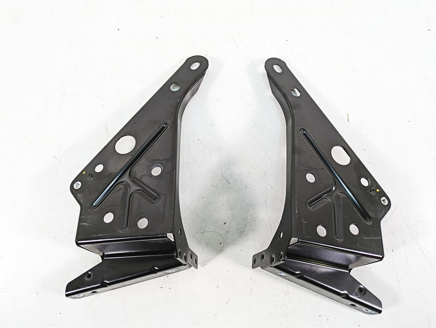 2020 Harley Touring FLHX Street Glide Front Fairing Mounting Brackets 57000170 {{ shop.shopifyCountryName }} - Mototech271