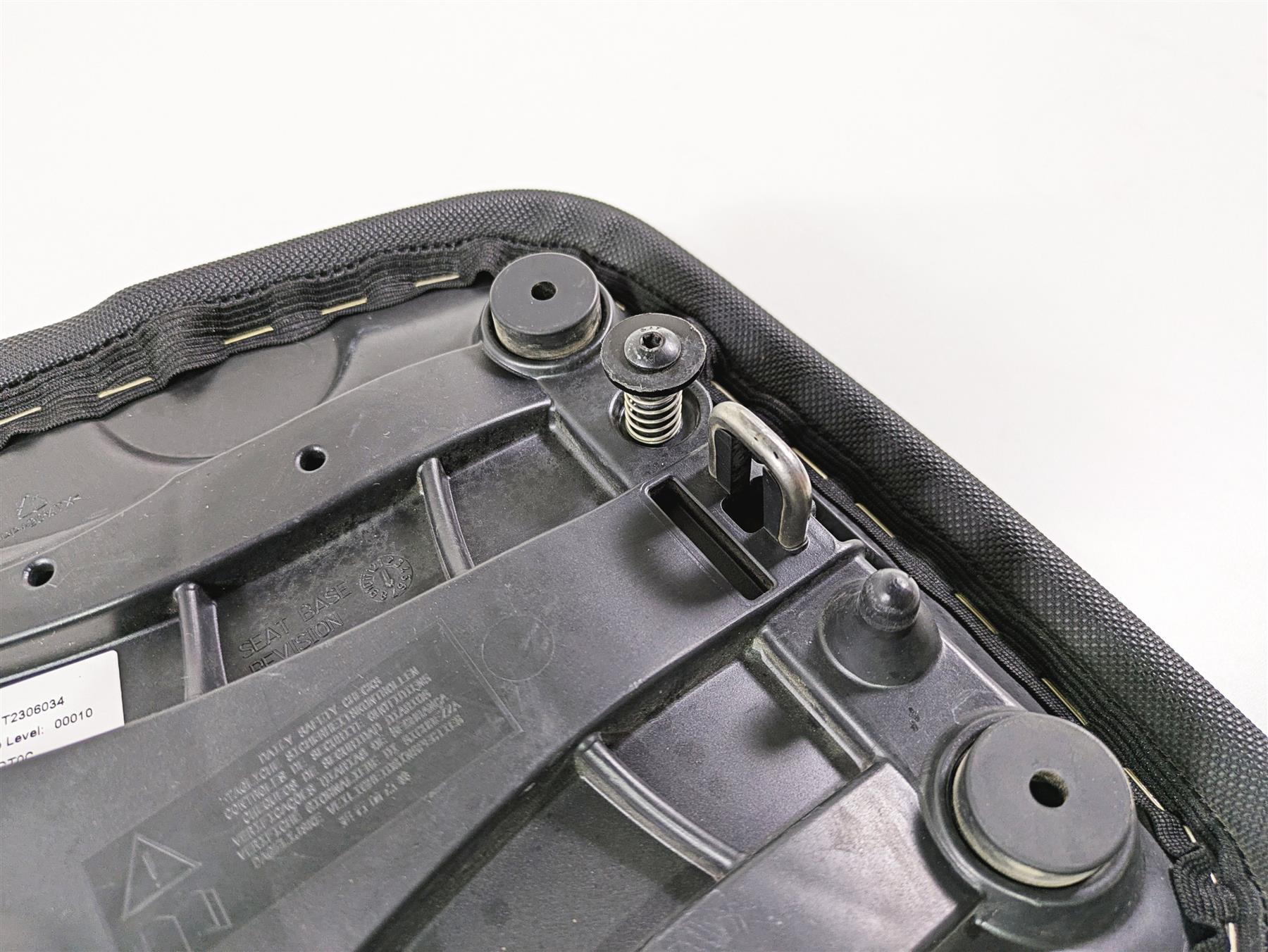 2015 Triumph Tiger Explorer XC Heated Rear Passenger Seat Saddle T2306034 {{ shop.shopifyCountryName }} - Mototech271