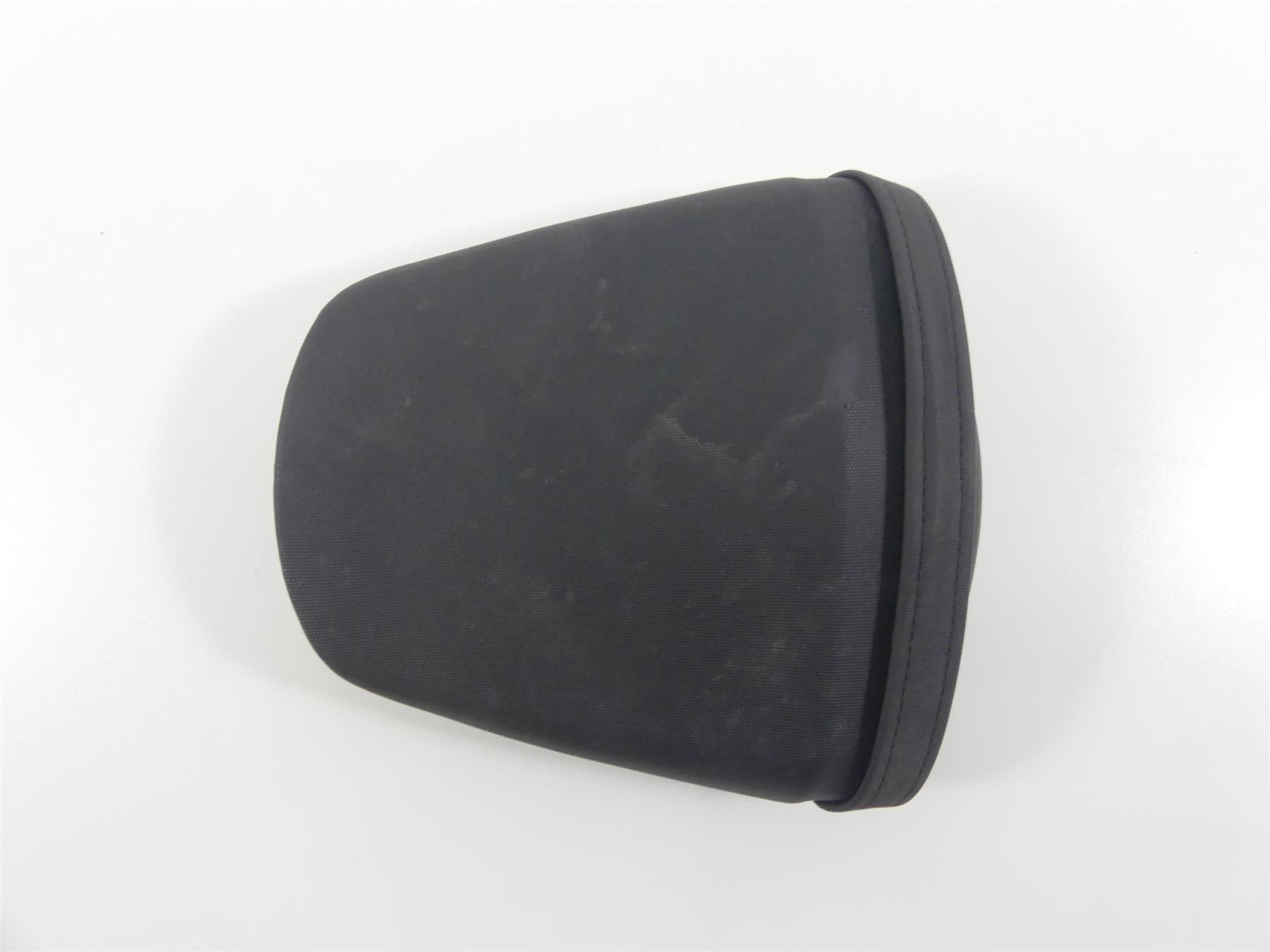 2022 Suzuki GSXR750 Rear Passenger Pillion Seat Saddle -No Tears 45300-14J11-P3H {{ shop.shopifyCountryName }} - Mototech271