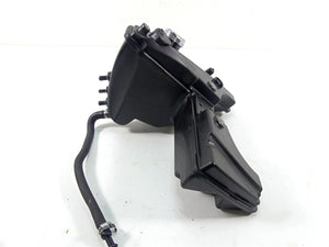2017 Harley XL1200 CX Sportster Roadster Oil Tank Reservoir & Dip Stick 62500017