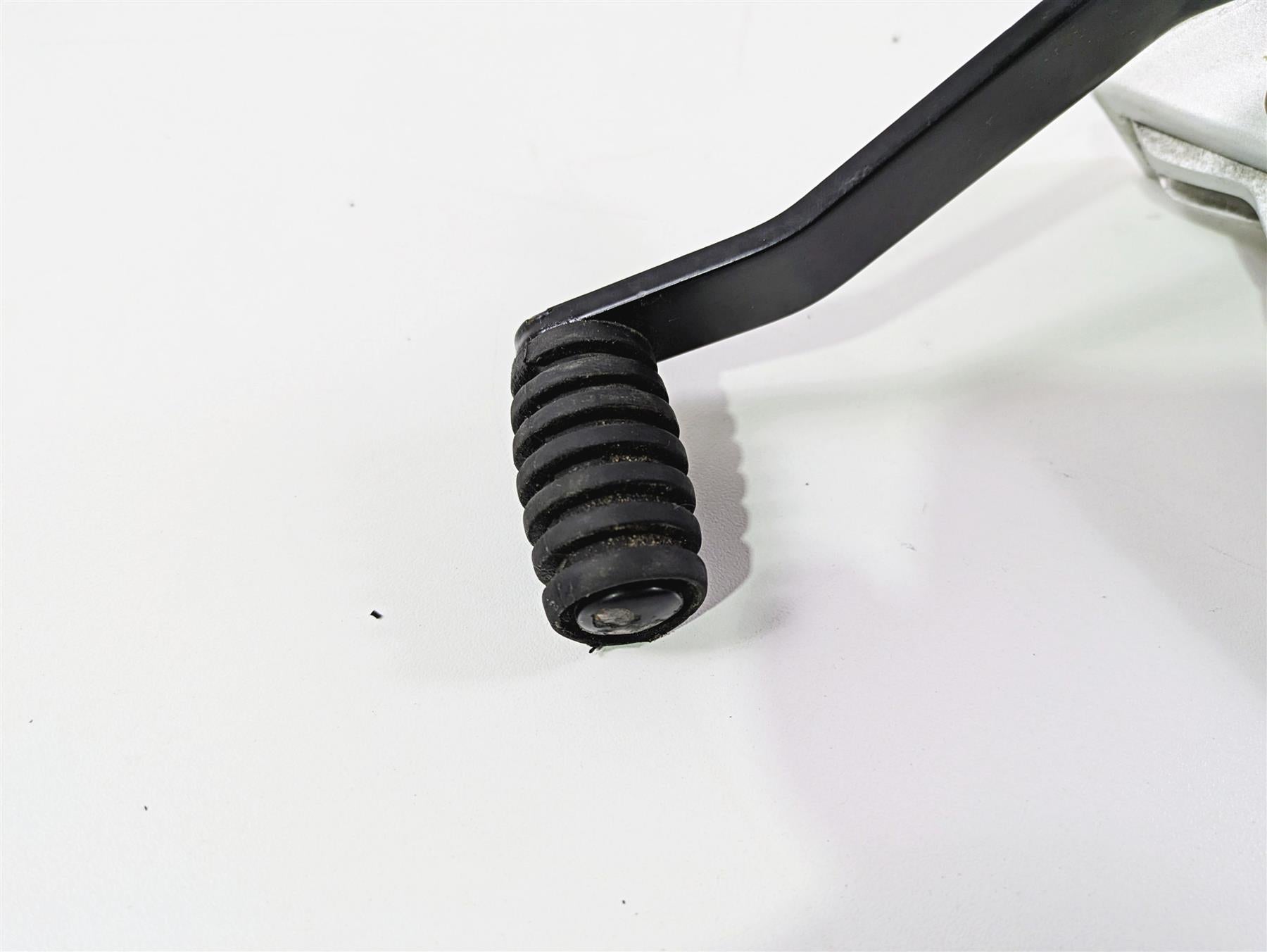 2024 Triumph Tiger 900 GT Left Front Footpeg & Shift Lever T2082204 T2082485 {{ shop.shopifyCountryName }} - Mototech271