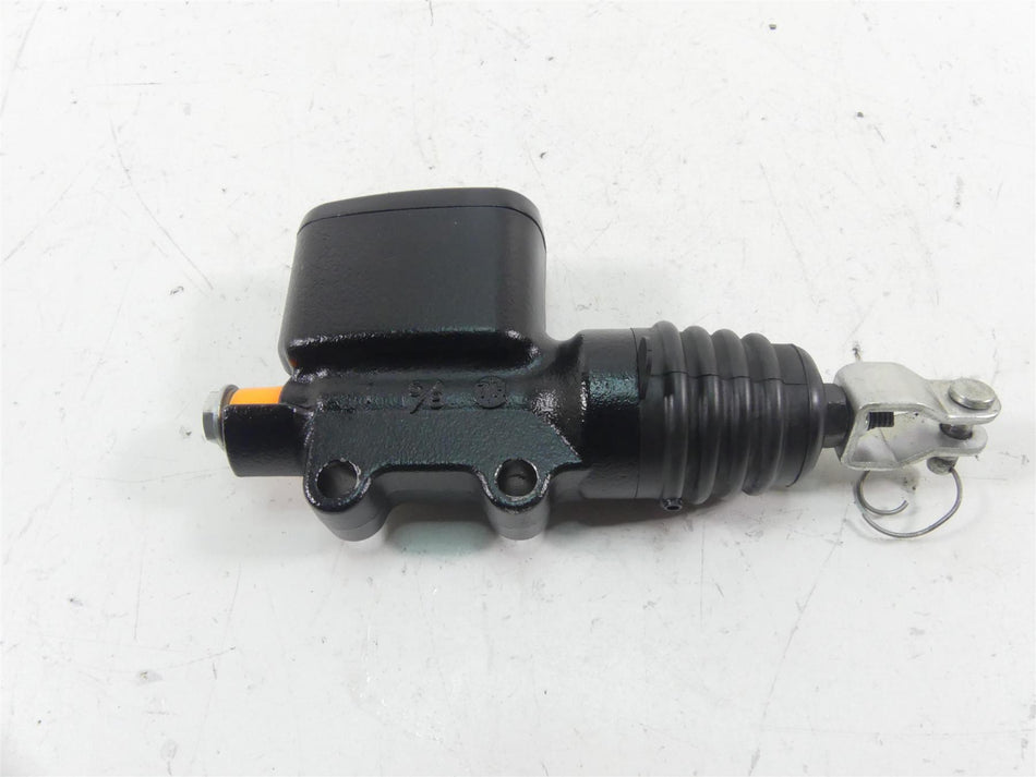 2018 Harley Softail FXBB Street Bob Rear Brake Master Cylinder 5/8" 41700460 {{ shop.shopifyCountryName }} - Mototech271