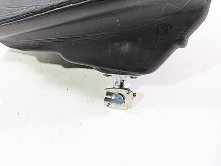 2001 Yamaha Banshee YFZ350 Plastic Fuel Gas Tank & Petcock 2GU-24110-00-00 {{ shop.shopifyCountryName }} - Mototech271