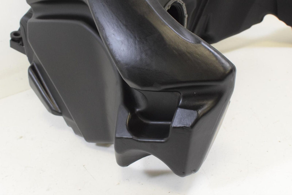 2016 BMW R1200RT R1200 RT RTW K52 Fuel Gas Petrol Tank NICE 16118520631 {{ shop.shopifyCountryName }} - Mototech271