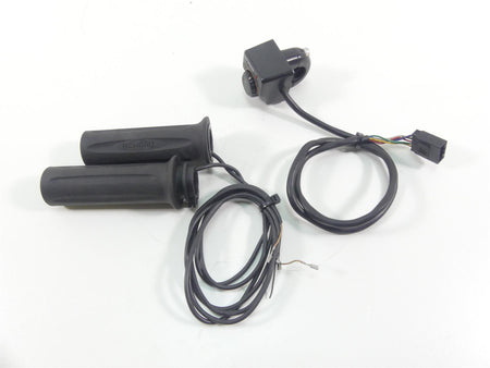 2013 Triumph Rocket 3 Touring Left Right Grip Heater Grips Handles -Read {{ shop.shopifyCountryName }} - Mototech271