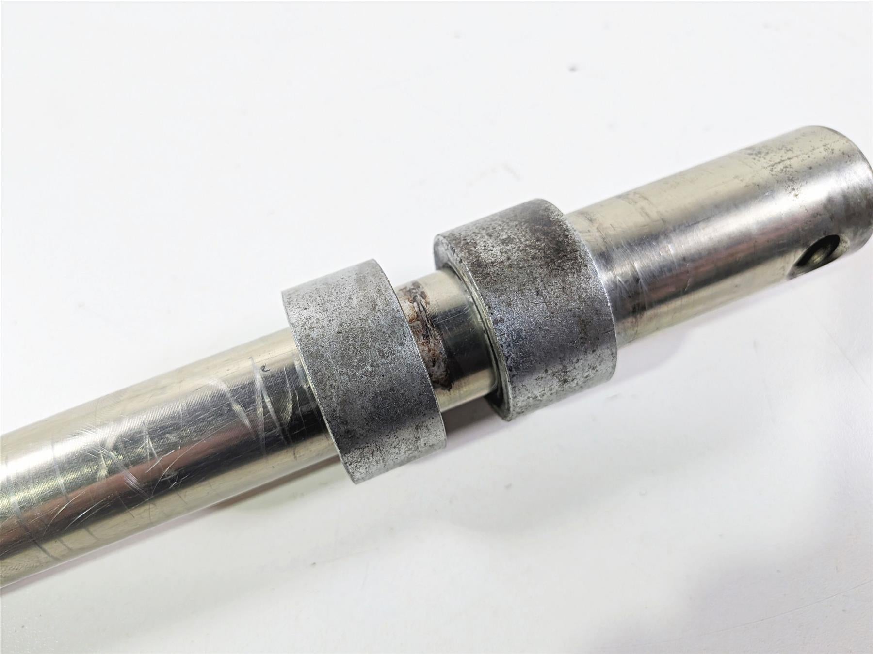 2006 Harley Davidson Dyna FXDBI Street Bob Front Axle Wheel Spindle 40928-06 {{ shop.shopifyCountryName }} - Mototech271