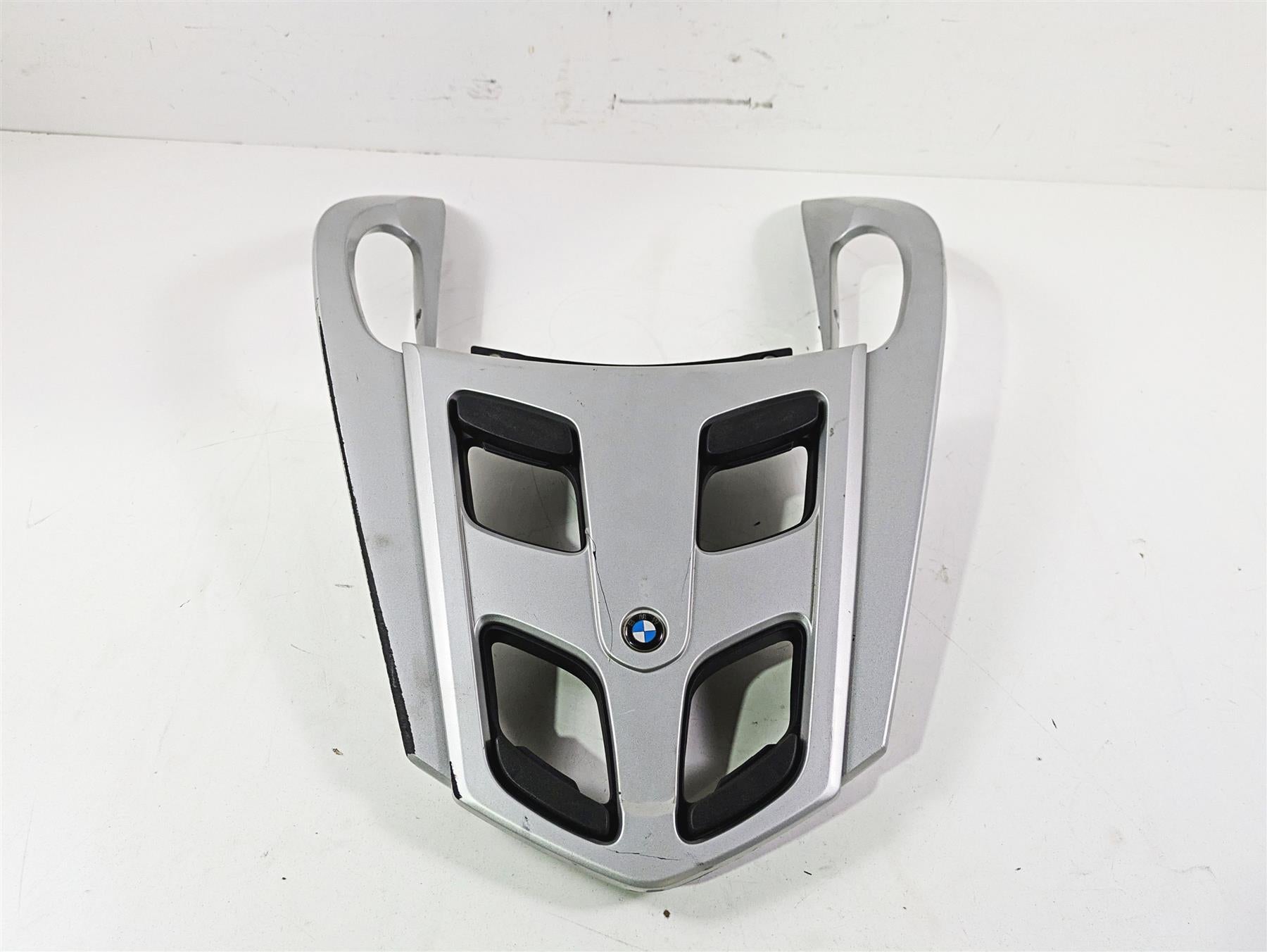 2009 BMW R1200RT K26 Rear Luggage Rack & Grab Handles - Read 46548533973 {{ shop.shopifyCountryName }} - Mototech271