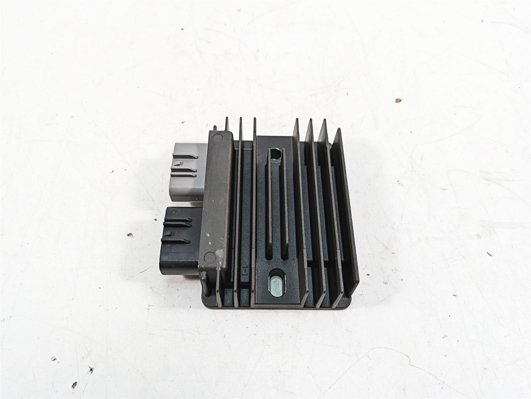 2018 Kawasaki ZX1002 Ninja H2 SX Rectifier Voltage Regulator SH866BA 21066-0745 {{ shop.shopifyCountryName }} - Mototech271