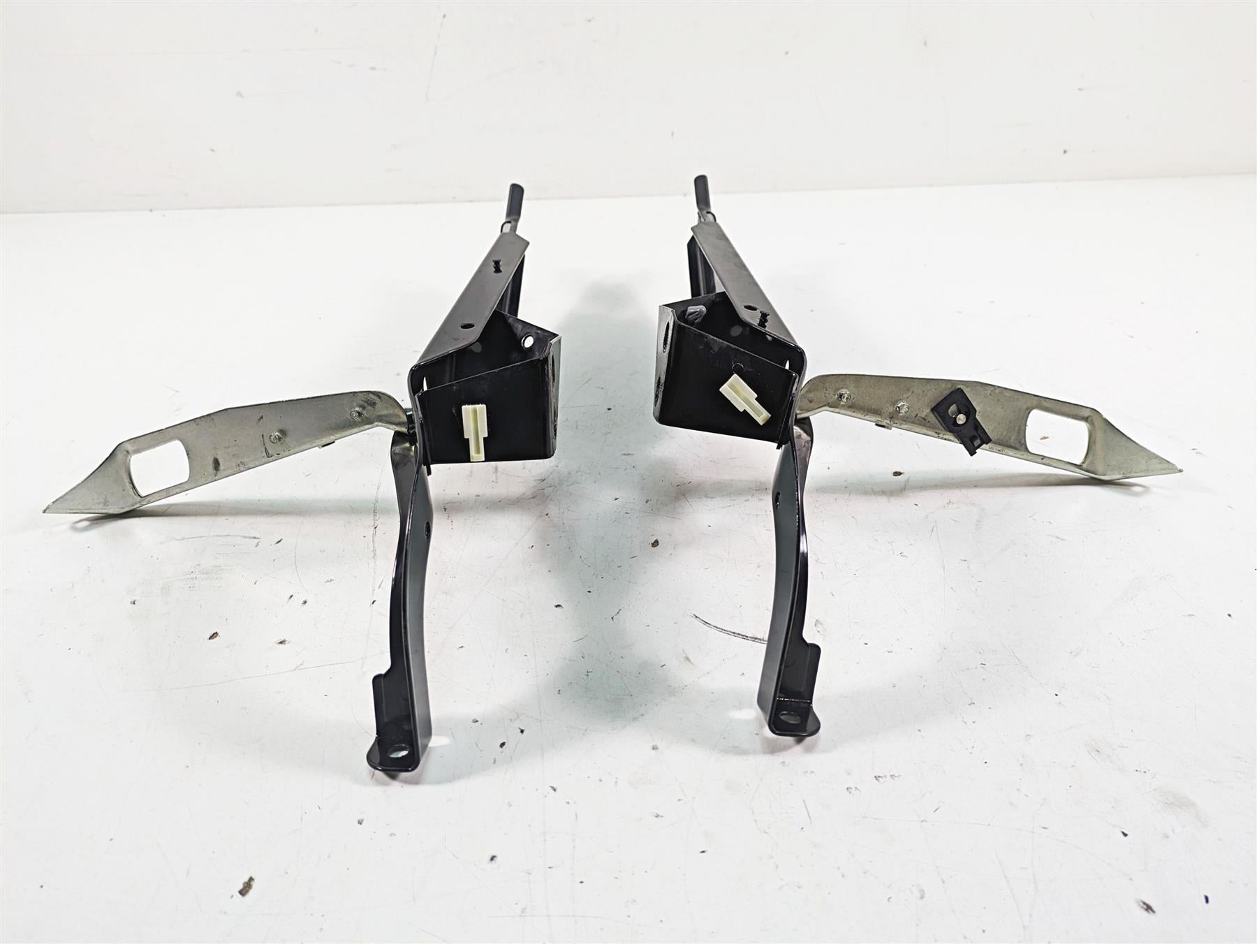 2013 Harley Touring FLHX Street Glide Front Fairing Mounting Hardware 58478-96B | Mototech271