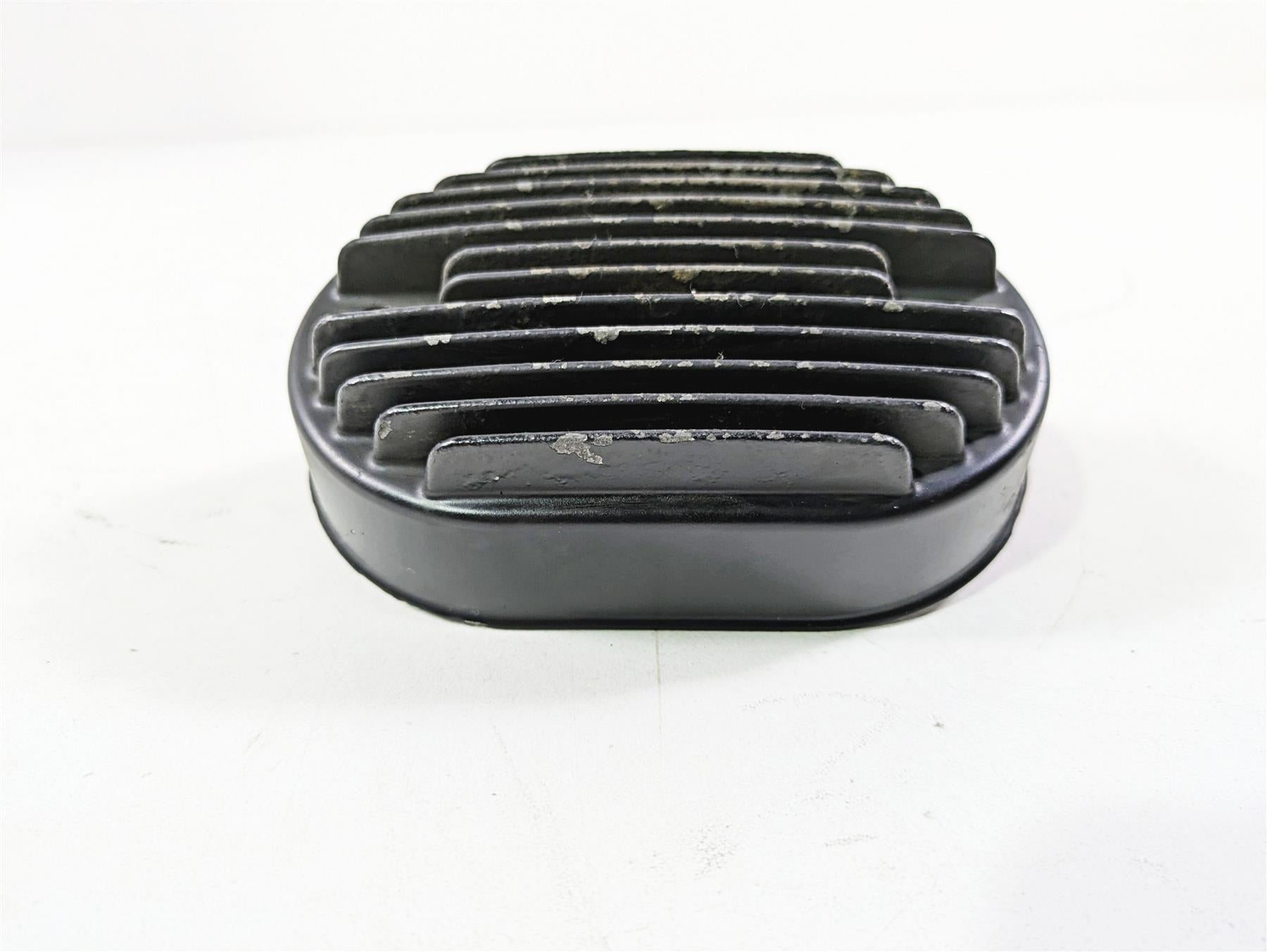 2008 Harley FLSTSB Cross Bones Rectifier Voltage Regulator 74540-08 {{ shop.shopifyCountryName }} - Mototech271